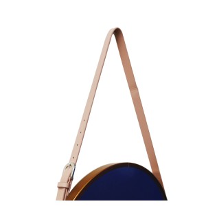 ESPELHO COM ALÇA EM COURO SINTÉTICO E AJUSTE NA LATERAL 45 CM- 3077-GR