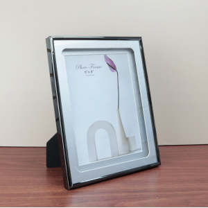 PORTA RETRATO DE ALUMÍNIO 20X25CM - SXKT6042