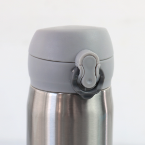 GARRAFA DE METAL ISOTÉRMICA 400ML COM TRAVA VACUUM - CZ19137-C