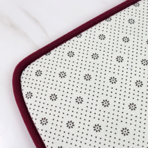 JOGO DE TAPETE PARA BANHEIRO DE POLIESTER COM 3 PEÇAS - CZ19363-VN