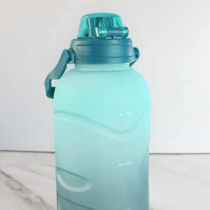 GARRAFA DE PLÁSTICO COM  ALÇA 1,5LITROS - 4178-VD