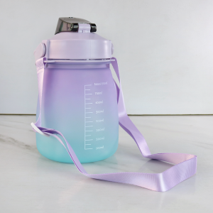 GARRAFA DE PLÁSTICO REDONDA COM CANUDO E ALÇA 900 ML - 4174-LL