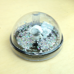 COPO COM LED PLÁSTICO E CANUDO PERSONAGEM ASTRONAUTA 450ML - GDR0786-B